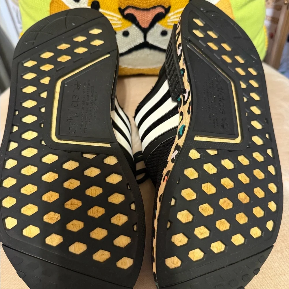 Adidas NMD R1 Black Sneakers with Colorful Leopard Sole - Picture 3 of 5